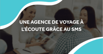 image d'une personne qui propose ses voyages dans un catalogue avec le titre une agence de voyage à l'écoute grâce au sms