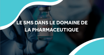 image d'un chercheur qui tient un flacon de vaccin avec le titre le sms dans le domaine de la pharmaceutique